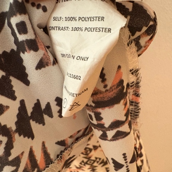 Lush High-Low Tunic - Picture 8 of 10